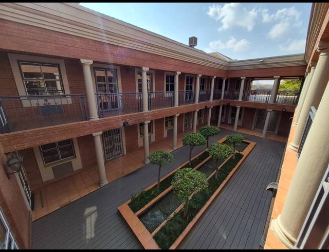 235M² OFFICE TO LET IN MORNINGSIDE